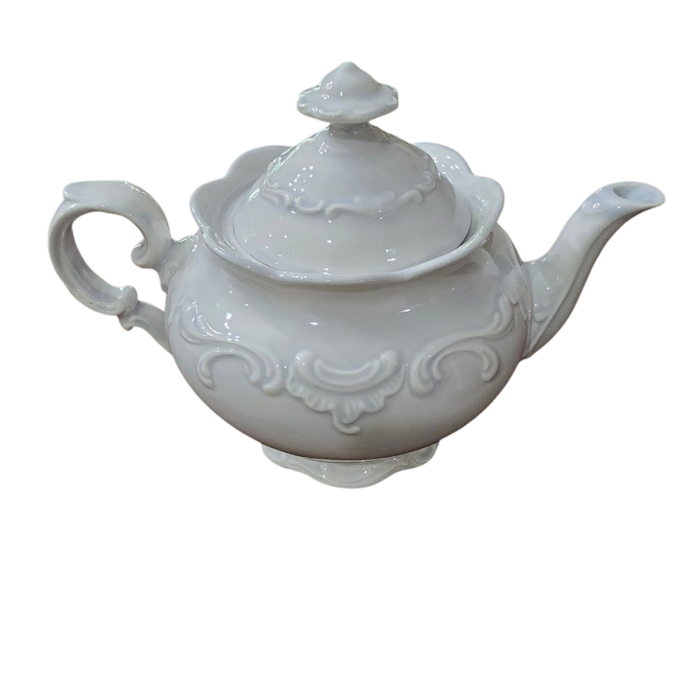 Mountainside Elegant White Ceramic Teapot